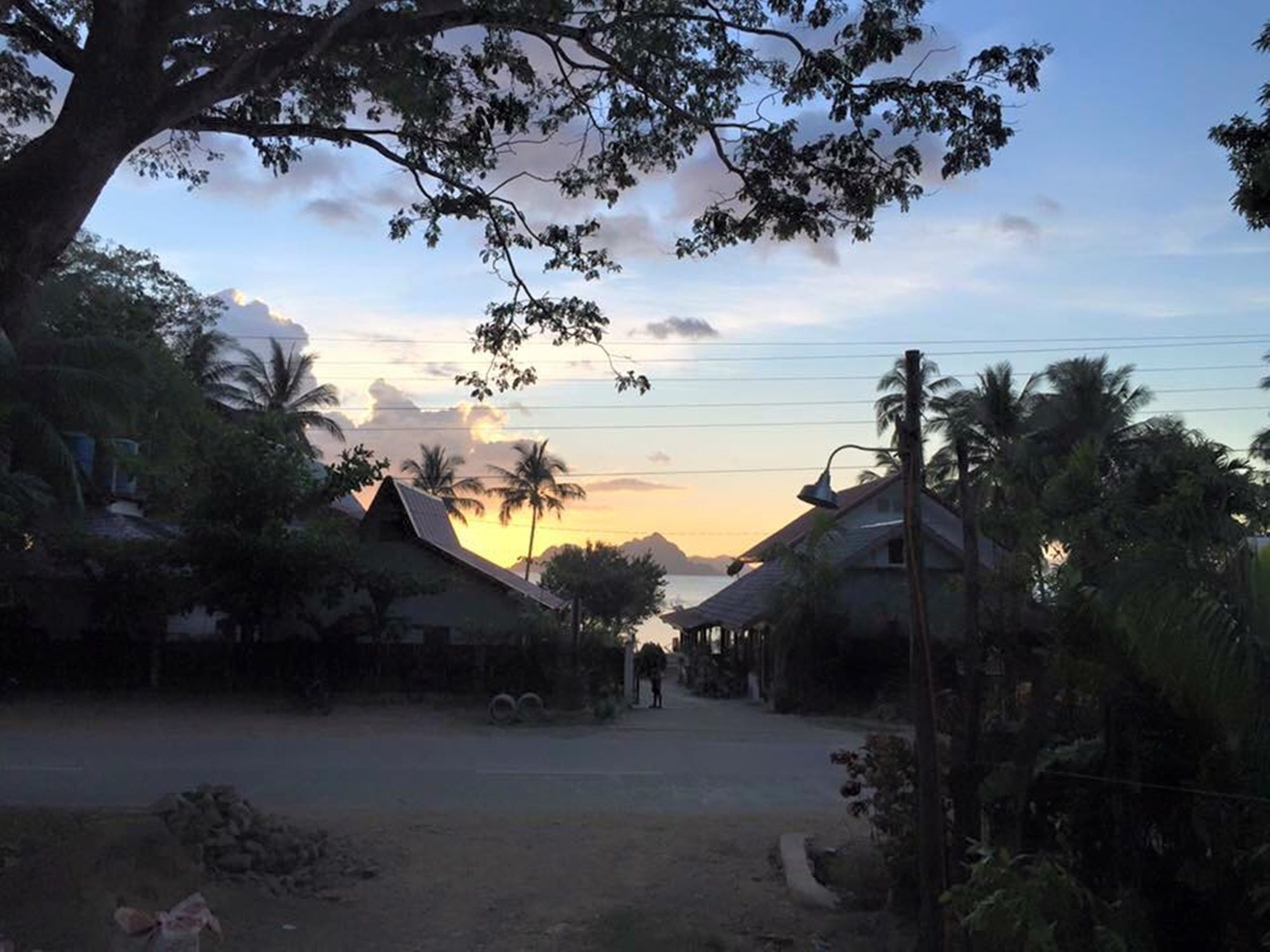 Stunning Republic Hotel El Nido Exterior photo